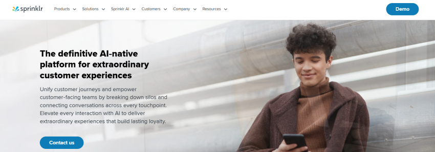 Sprinklr homepage, where users can explore the solution, contact representatives, or request demo right away
